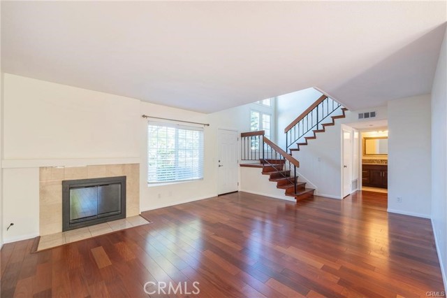 Detail Gallery Image 12 of 40 For 13 W Yale, Irvine,  CA 92604 - 3 Beds | 2/1 Baths