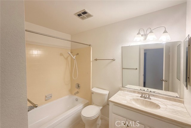 Detail Gallery Image 3 of 12 For 44628 La Paz Rd, Temecula,  CA 92592 - 3 Beds | 2/1 Baths