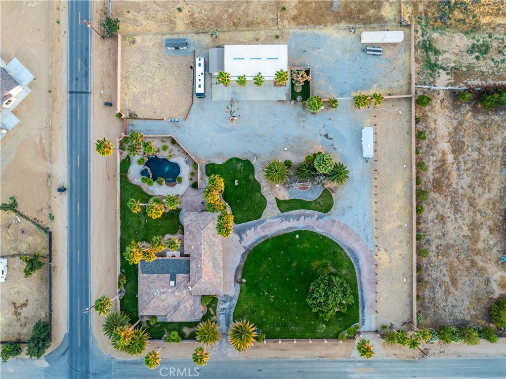 https://media.crmls.org/medias/7a22af36-5ea1-4372-a3c7-6c67b2e1fe03.jpg?preset=X-Large
