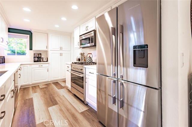 25065 Sunset W Place, Laguna Hills CA: https://media.crmls.org/medias/7a230a58-a0b6-4d7c-84cc-22c9d143d835.jpg