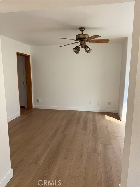 Detail Gallery Image 14 of 28 For 2560 Duomo, Palmdale,  CA 93550 - 4 Beds | 3 Baths