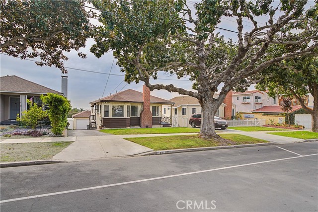 Detail Gallery Image 3 of 42 For 819 N. Maria, Redondo Beach,  CA 90277 - 3 Beds | 1 Baths