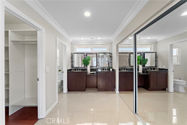 16086 Sweetleaf Street, Fountain Valley CA: https://media.crmls.org/medias/7a25bb9e-8f74-4971-a174-2b38e90cb5e7.jpg