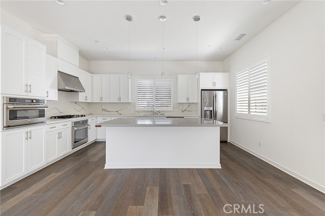 107 Menkar, Irvine CA: https://media.crmls.org/medias/7a262680-04da-4f7d-8105-a2030983e814.jpg