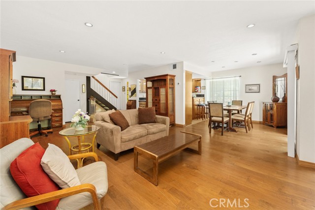 514 San Pablo Court, San Dimas CA: https://media.crmls.org/medias/7a266ec8-f48e-45f9-acb7-f5ffe1368b64.jpg
