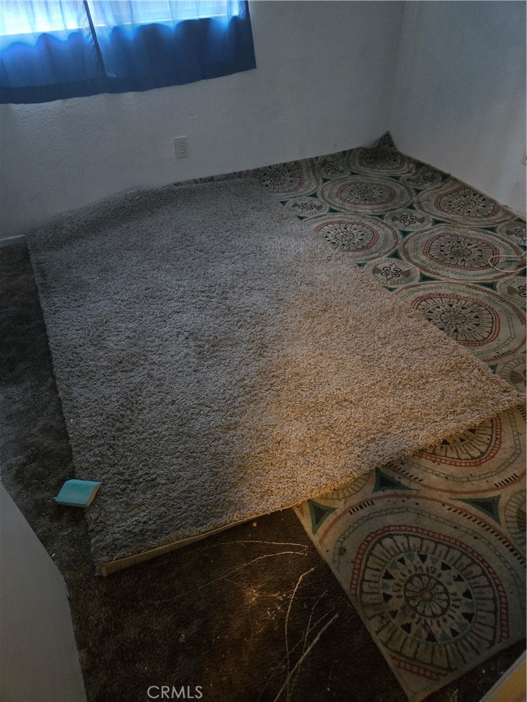 https://media.crmls.org/medias/7a26bafb-48f3-43cd-97ad-97d4a58cf842.jpg?preset=X-Large