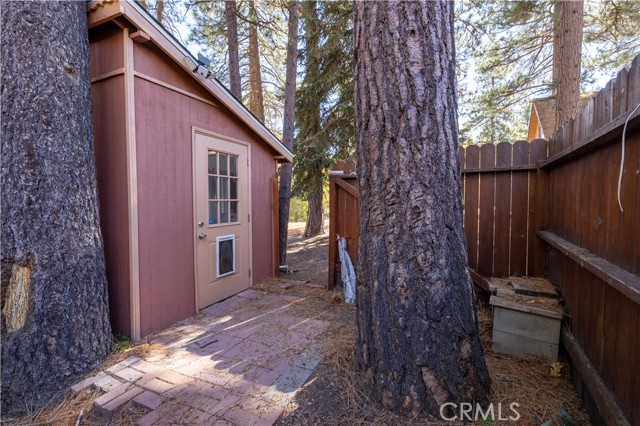 Detail Gallery Image 11 of 54 For 2242 Deep Creek Dr, Running Springs,  CA 92382 - 2 Beds | 1/1 Baths