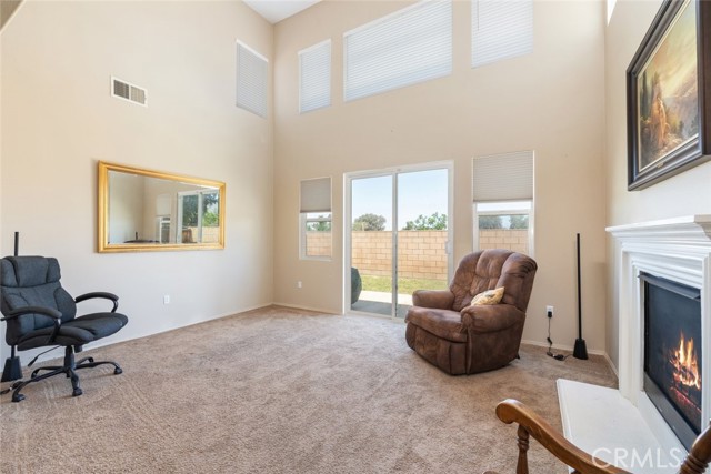 Detail Gallery Image 4 of 43 For 2117 Roanoke, San Jacinto,  CA 92582 - 6 Beds | 5 Baths