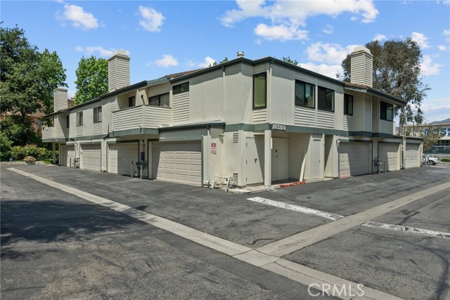 Detail Gallery Image 20 of 27 For 10500 Sunland Bld #4,  Sunland,  CA 91040 - 2 Beds | 2 Baths