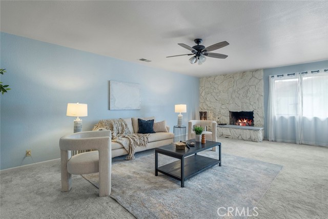 Detail Gallery Image 5 of 37 For 1330 via Christina, Vista,  CA 92084 - 3 Beds | 2 Baths