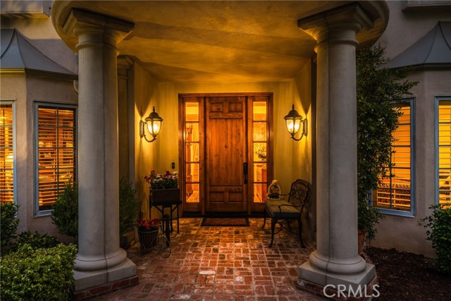 Detail Gallery Image 5 of 75 For 1914 Country Club Ln, Redlands,  CA 92373 - 5 Beds | 3/1 Baths