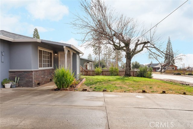 Detail Gallery Image 6 of 45 For 5690 Paradise Avenue, Paradise,  CA 95969 - 4 Beds | 2/1 Baths