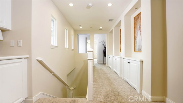 19 Basilica Place, Ladera Ranch CA: https://media.crmls.org/medias/7a2a0f42-14a2-4a12-8e55-8d709ff3b67e.jpg