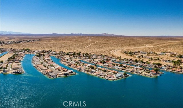 26993 Lakeview Dr, Helendale CA: https://media.crmls.org/medias/7a2af596-1b2a-46c3-868a-a7b1151e251e.jpg