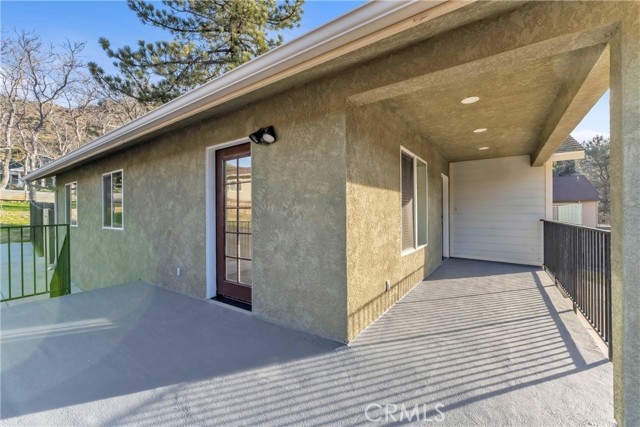 Detail Gallery Image 4 of 29 For 17819 Elizabeth Lake, Lake Hughes,  CA 93532 - 3 Beds | 2 Baths