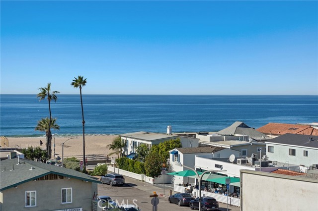 2124 Hermosa Avenue, Hermosa Beach, California 90254, ,Residential Income,For Sale,Hermosa,SB25013043