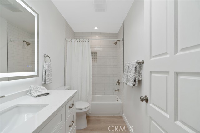 Detail Gallery Image 21 of 29 For 900 Cedar St #308,  El Segundo,  CA 90245 - 2 Beds | 2 Baths