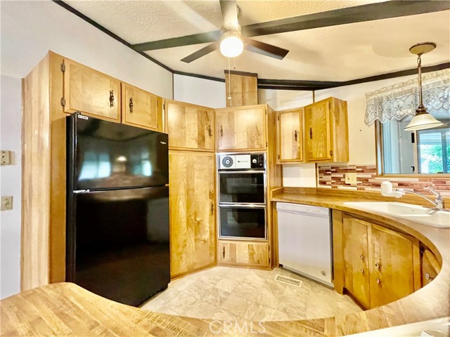Detail Gallery Image 8 of 29 For 33600 Calimesa Blvd #37,  Yucaipa,  CA 92399 - 2 Beds | 2 Baths