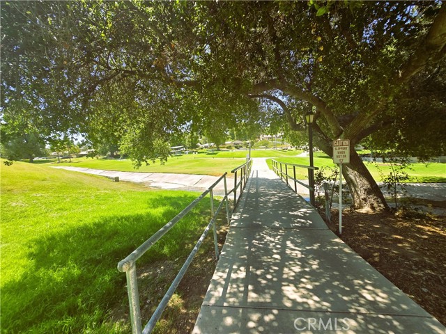 Detail Gallery Image 12 of 37 For 26487 Fairway Cir, Newhall,  CA 91321 - 2 Beds | 2 Baths
