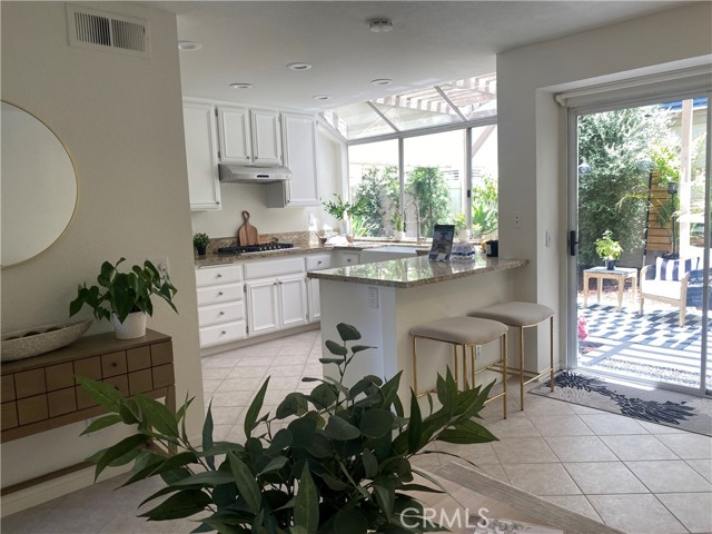 Detail Gallery Image 8 of 38 For 14 Songbird Ln, Aliso Viejo,  CA 92656 - 3 Beds | 2/1 Baths