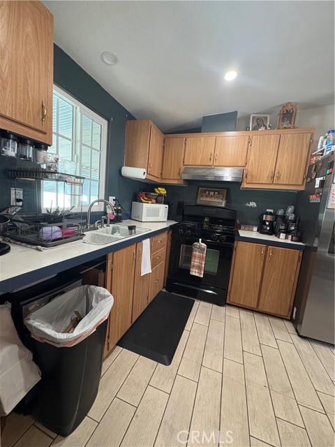 Detail Gallery Image 19 of 24 For 3825 Crestmore Rd #414,  Riverside,  CA 92509 - 3 Beds | 2 Baths