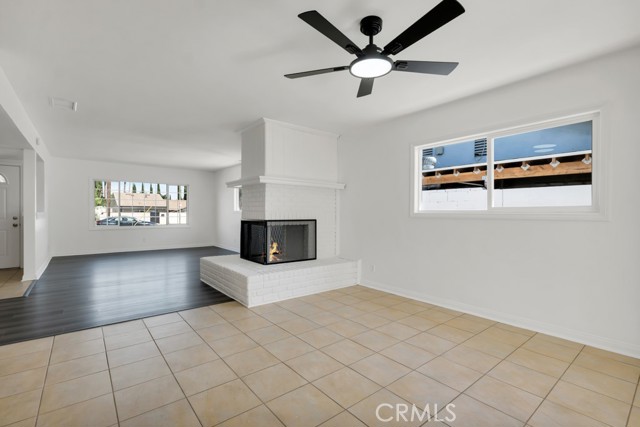 8547 Tampa Avenue, Northridge CA: https://media.crmls.org/medias/7a2f7b4c-49f0-4380-a9f3-cc6808fe2d72.jpg