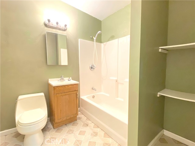 24170 Sunnymead Boulevard, Moreno Valley CA: https://media.crmls.org/medias/7a2f837a-eb81-41cc-8ef2-27a45b8ad10f.jpg