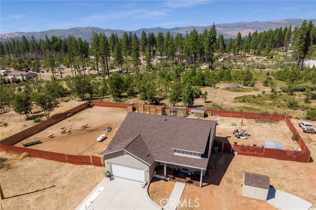 Detail Gallery Image 2 of 8 For 4140 Ishi Trl, Oroville,  CA 95965 - 3 Beds | 2 Baths