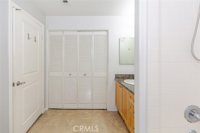 100 S Alameda Street, Los Angeles CA: https://media.crmls.org/medias/7a2fa6c4-c10b-4bd0-afd5-8eff280ed89a.jpg