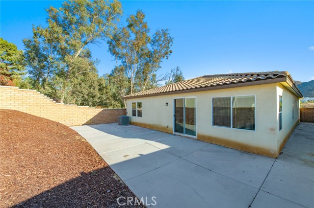 Detail Gallery Image 6 of 38 For 19946 Cara Cara, Riverside,  CA 92507 - 4 Beds | 2 Baths