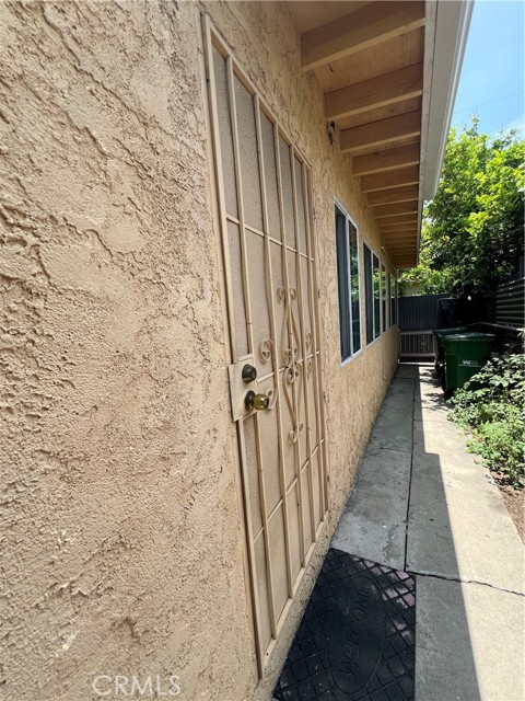 14018 Benbow Street, Baldwin Park CA: https://media.crmls.org/medias/7a2ff324-a14b-4dea-9b16-58b731ab118f.jpg