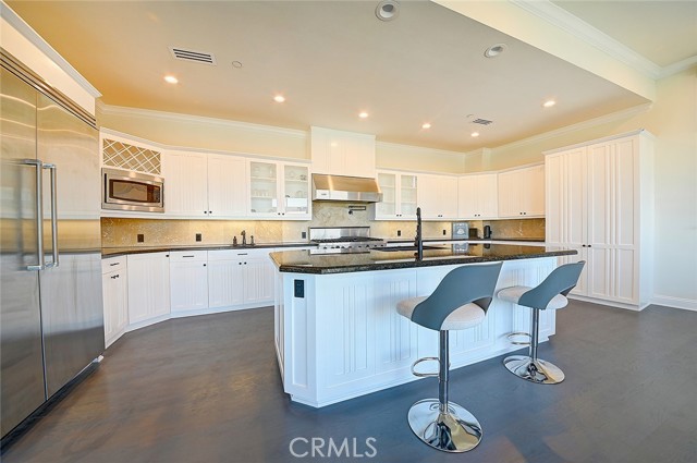 Detail Gallery Image 18 of 44 For 3952 Oakfield Dr, Sherman Oaks,  CA 91423 - 5 Beds | 4/1 Baths