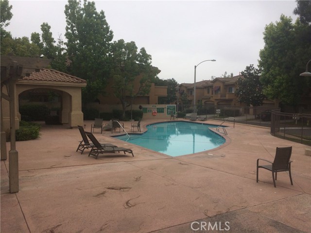 Detail Gallery Image 27 of 28 For 2091 Lake Shore Dr #B,  Chino Hills,  CA 91709 - 3 Beds | 2/1 Baths
