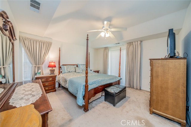 Detail Gallery Image 21 of 46 For 15982 Holly Brook Ln, Victorville,  CA 92395 - 4 Beds | 3 Baths
