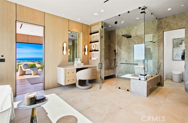 53 Montecito, Corona del Mar CA: https://media.crmls.org/medias/7a314027-0c55-437e-96c5-f66ffc6df5d1.jpg