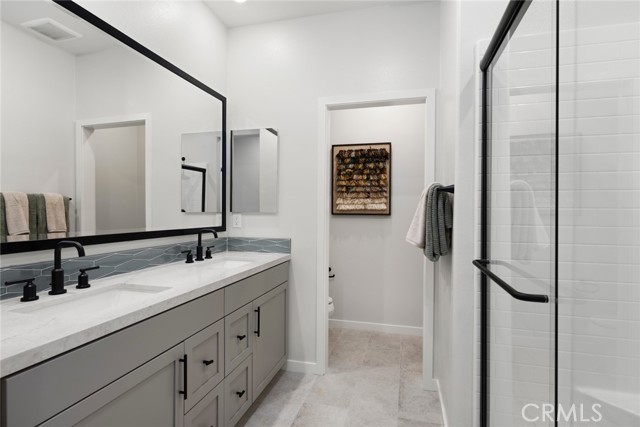 Detail Gallery Image 14 of 18 For 12250 Mirasol Loop #H,  El Monte,  CA 91732 - 3 Beds | 3/1 Baths