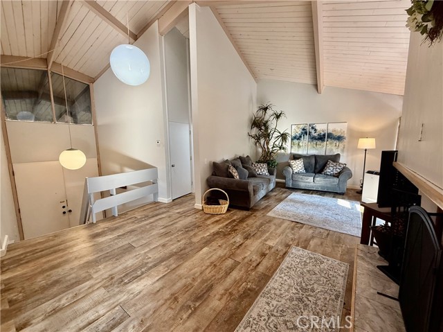 Detail Gallery Image 3 of 29 For 872 Sierra Vista #30,  Twin Peaks,  CA 92391 - 3 Beds | 2 Baths