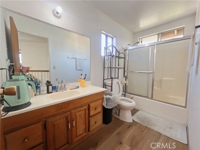 Detail Gallery Image 8 of 10 For 132 W Saxon Avenue, San Gabriel,  CA 91776 - 5 Beds | 3 Baths