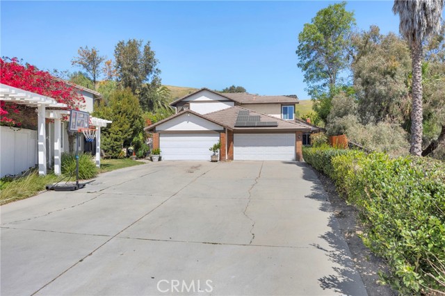 Detail Gallery Image 3 of 48 For 3675 Cypress Ln, Yorba Linda,  CA 92886 - 3 Beds | 3 Baths