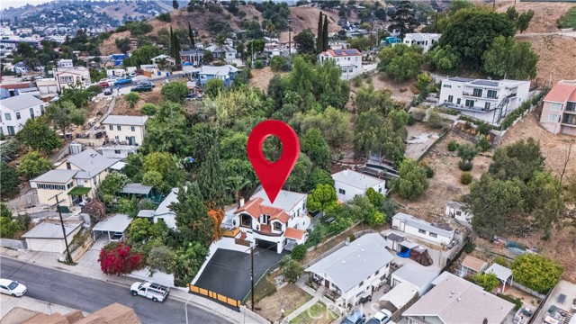 3135 Minnesota Street, Los Angeles CA: https://media.crmls.org/medias/7a32cb65-c4fb-4b69-b3b2-1a97bce8d823.jpg
