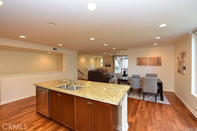 Detail Gallery Image 7 of 22 For 533 Rockefeller, Irvine,  CA 92612 - 2 Beds | 2 Baths