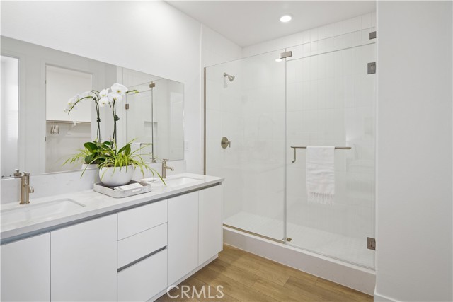 Detail Gallery Image 34 of 36 For 2352 Channel Drive #101,  Ventura,  CA 93003 - 4 Beds | 2/1 Baths