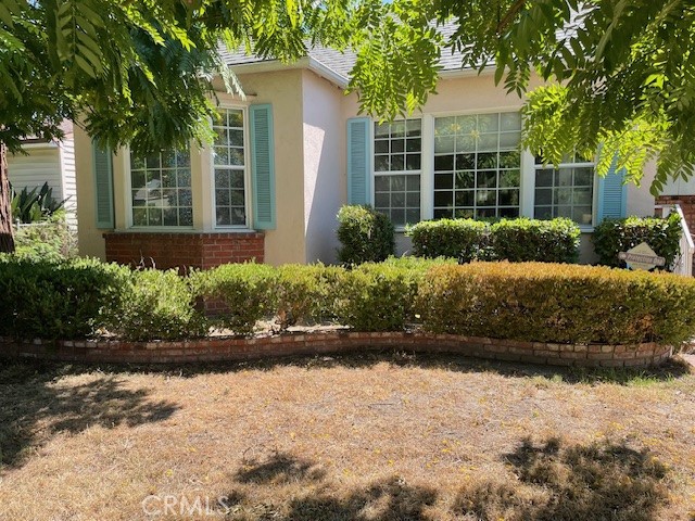 602 N Griffith Park Drive
