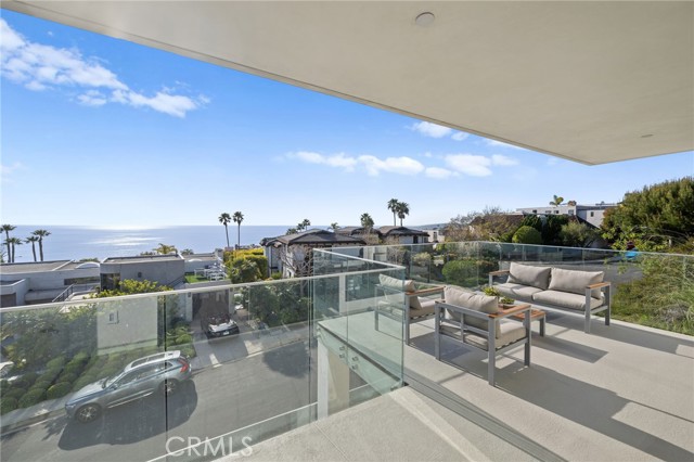 Detail Gallery Image 46 of 53 For 723 Balboa Ave, Laguna Beach,  CA 92651 - 4 Beds | 4/1 Baths