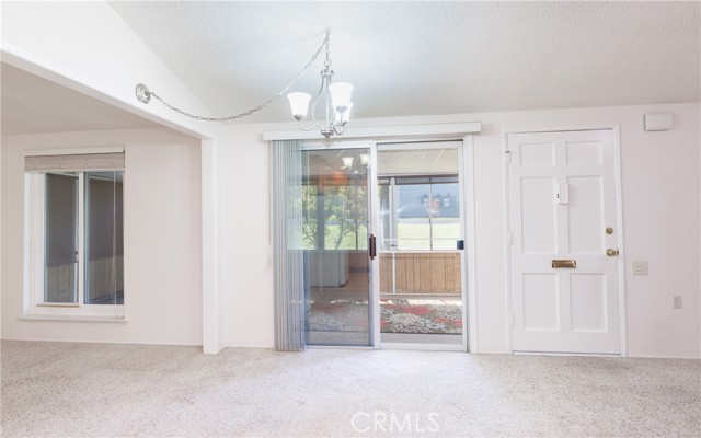 Detail Gallery Image 16 of 45 For 19202 Avenue of the Oaks a,  Newhall,  CA 91321 - 2 Beds | 2 Baths
