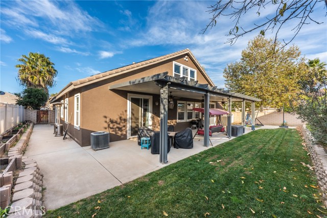 Detail Gallery Image 38 of 43 For 1449 Underhill Ct, Beaumont,  CA 92223 - 4 Beds | 3/1 Baths