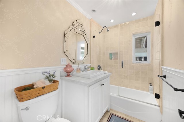 Detail Gallery Image 21 of 55 For 3301 Tilden Ave, Los Angeles,  CA 90034 - 4 Beds | 4 Baths