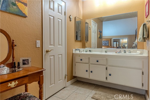 2241 N 1st Avenue, Upland CA: https://media.crmls.org/medias/7a38742d-bf35-41fc-8dfe-3959b0f7d564.jpg
