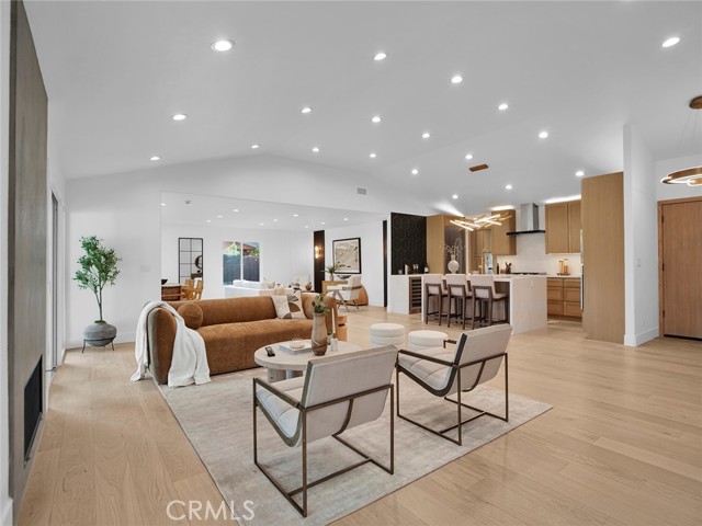 Image 8 of 51 For 24100 Philiprimm Street