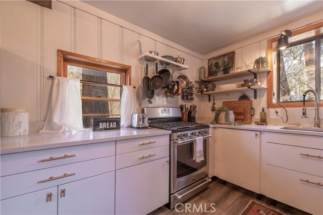 Detail Gallery Image 10 of 40 For 835 Jaybird Ln, Big Bear Lake,  CA 92315 - 3 Beds | 2/1 Baths